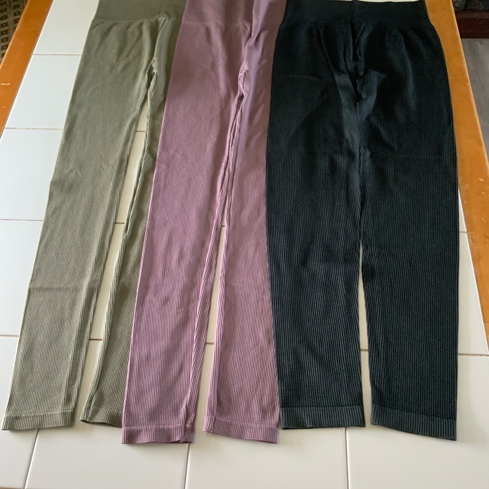 3 Pair Pink Republic Leggings~Black~Olive~Pink~Buttery Soft~High Waisted~Small - Picture 2 of 6